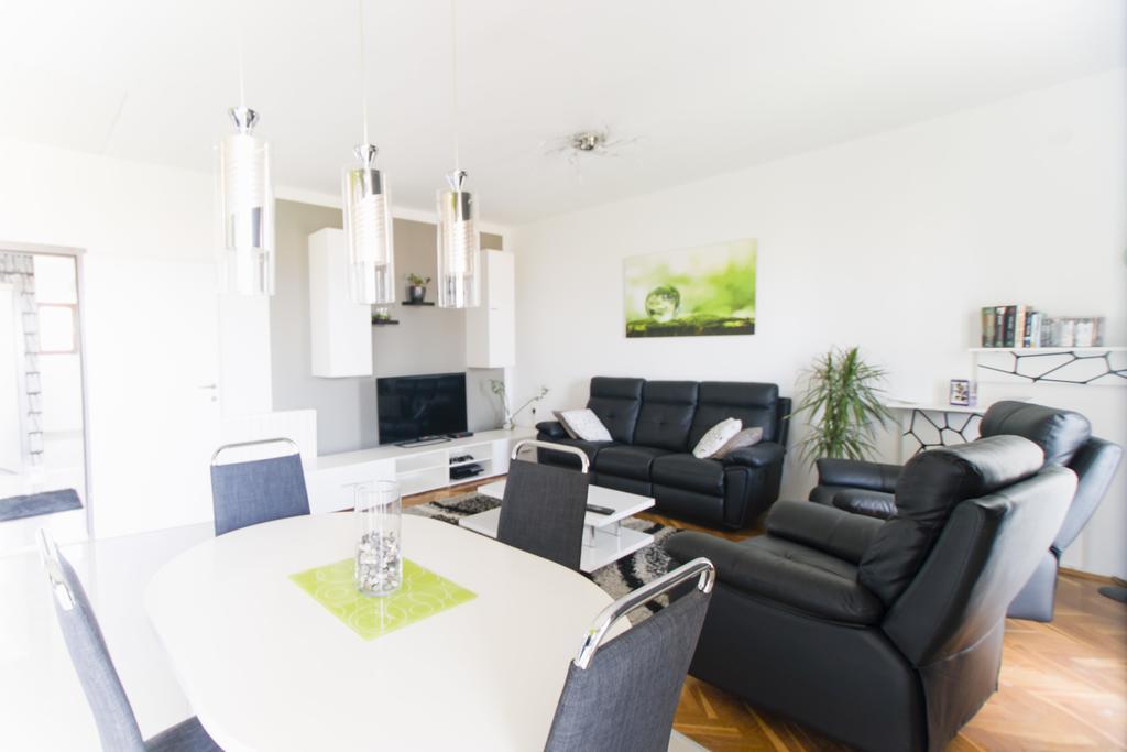 Goga Apartment *